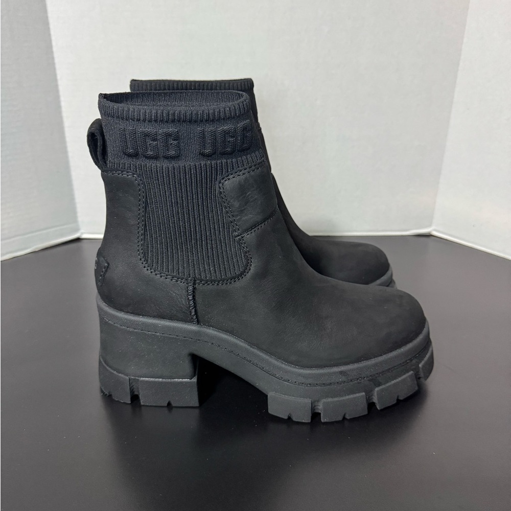 UGG Brooklyn Chelsea Boots
